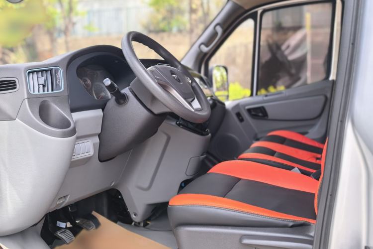 Used Foton Toano 2021 2.0T Manual Tongtu Short Wheelbase Flat Roof 5/6-Seater 4F20TC3 Left Front Seat