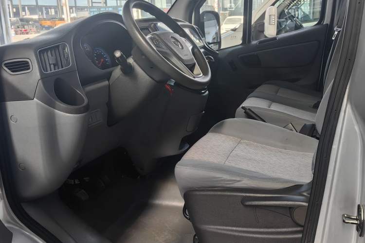 Used Foton Toano 2021 2.0T Manual Tongtu Long Wheelbase Mid-Height 5/6/7-Seater 4F20TC3 Left Front Seat
