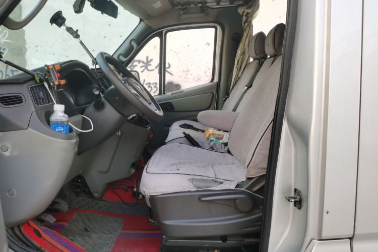 Used Foton Toano 2021 2.8T Manual Tongtu Extended-Wheelbase Mid-Roof 6/7-Seater F2.8 NS6B177L Left Front Seat