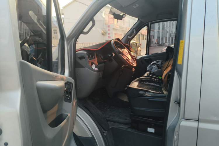 Used Foton Toano 2021 2.0T Manual Tongtu Short Wheelbase Mid-Height 3-Seater 4F20TC3 Left Front Seat