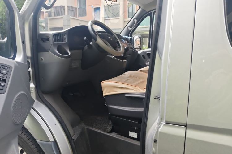 Used Foton Toano 2021 2.0T Manual Tongtu Extended-Wheelbase Mid-Roof 5/6/7-Seater 4F20TC3 Left Front Seat
