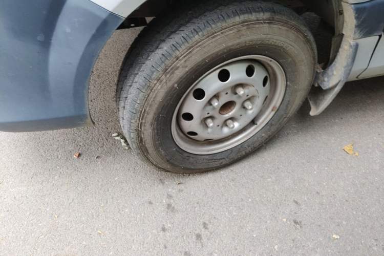 Used Foton Toano 2021 2.0T Manual Tongtu Short Wheelbase Mid-Height 3-Seater 4F20TC3 Left Front Wheel Hub