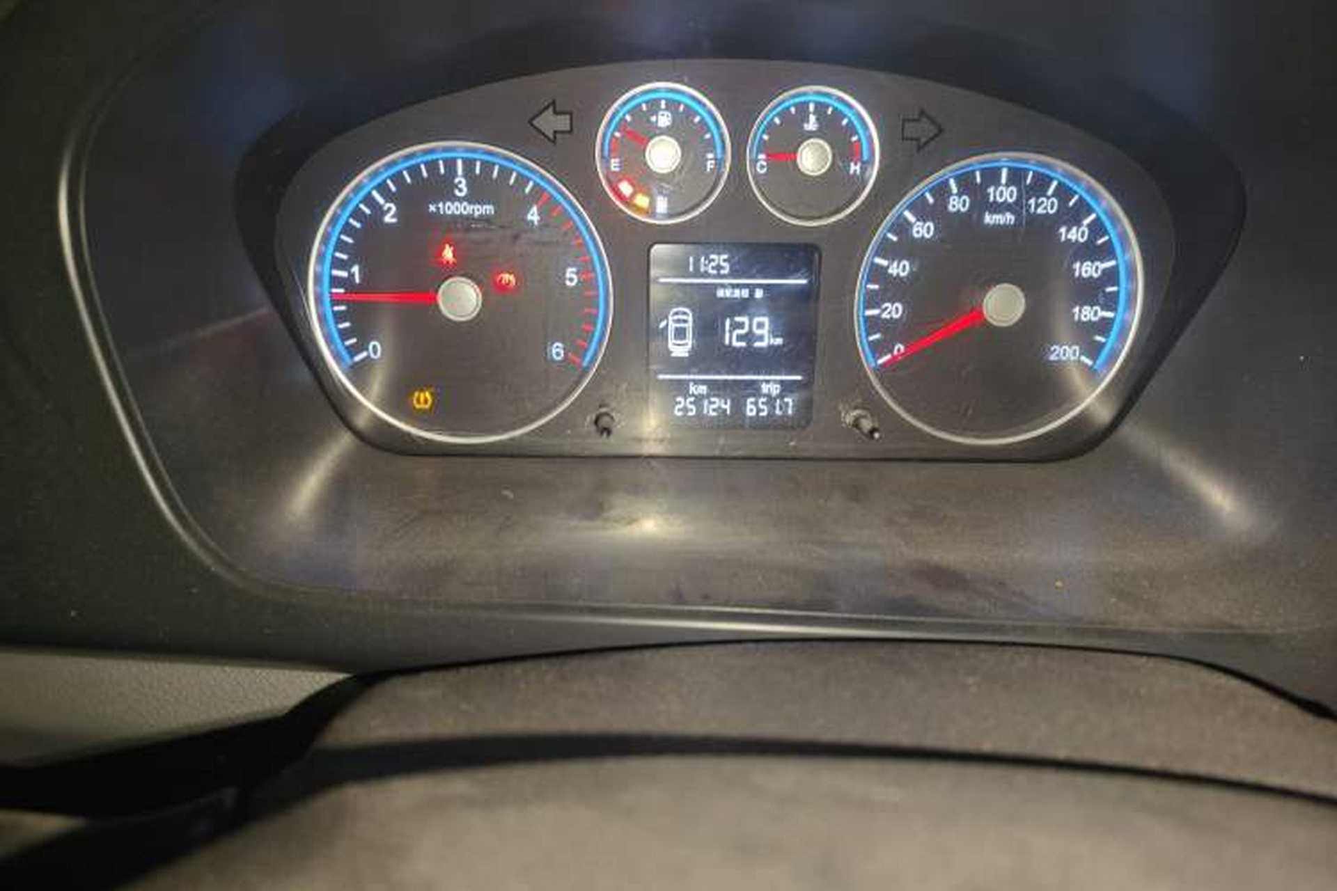 Used Foton Toano 2021 2.8T Manual Tongtu Long Wheelbase Mid-Height 5/6/7-Seater F2.8NS6B177L Odometer Close Up