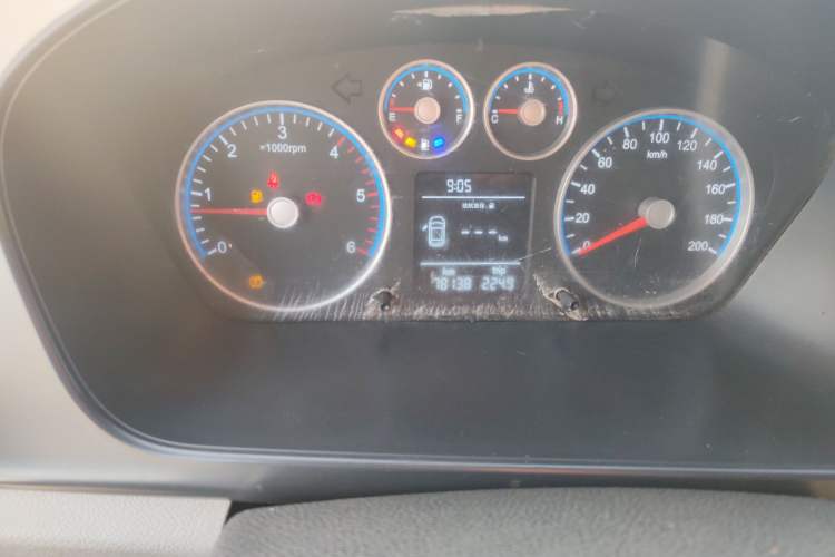 Used Foton Toano 2021 2.8T Manual Tongtu Long Wheelbase Mid-Height 5/6/7-Seater F2.8NS6B177L Odometer Close Up