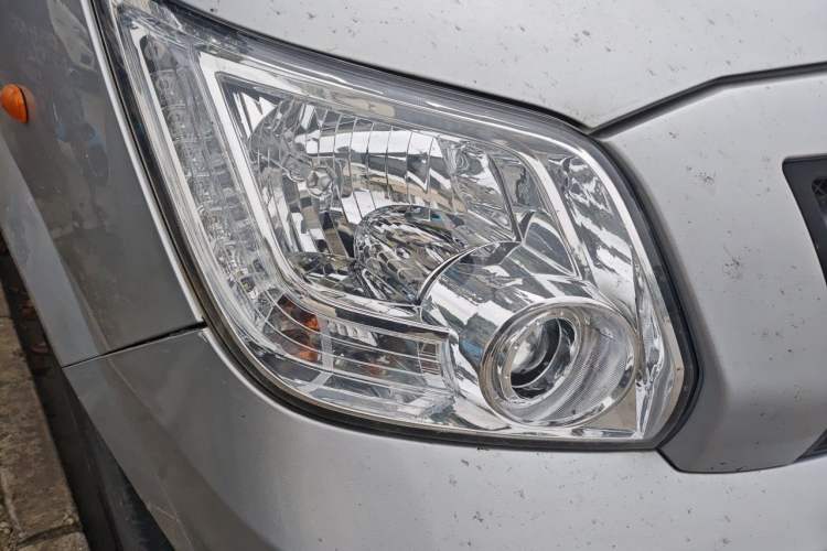 Used Foton Toano 2021 2.0T Manual Tongtu Extended-Wheelbase Mid-Roof 9-Seater 4F20TC3 Right Front Headlight