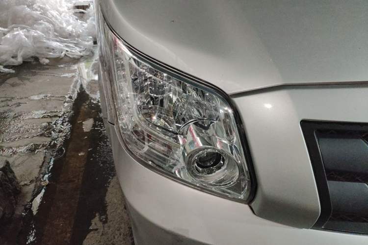 Used Foton Toano 2021 2.0T Manual Tongtu Long Wheelbase Ultra-High Roof 5/6/7-Seater 4F20TC3 Right Front Headlight