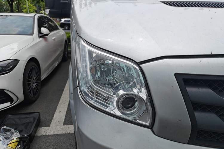Used Foton Toano  Right Front Headlight