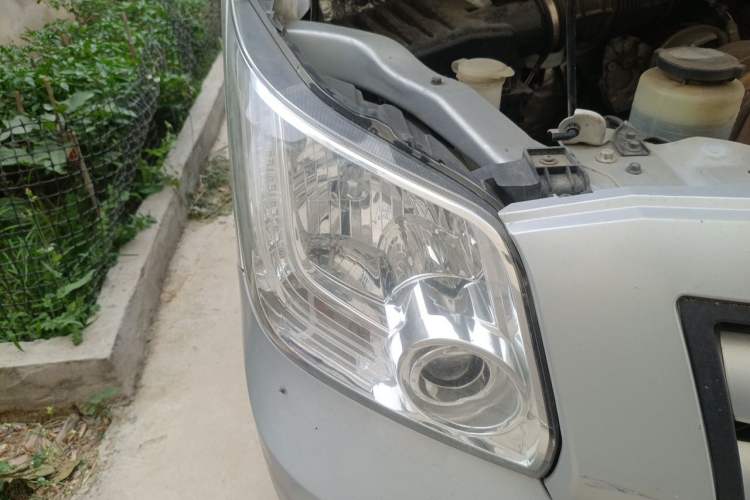 Used Foton Toano 2021 2.0T Manual Tongtu Long Wheelbase Mid-Height 5/6/7-Seater 4F20TC3 Right Front Headlight