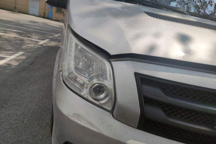 Used Foton Toano 2021 2.0T Manual Tongtu Long-Wheelbase Mid-Roof 3-Seater 4F20TC3 Right Front Headlight