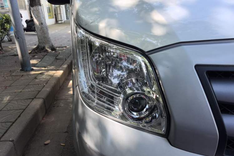 Used Foton Toano 2021 2.0T Manual Tongtu Long Wheelbase Mid-Height 5/6/7-Seater 4F20TC3 Right Front Headlight