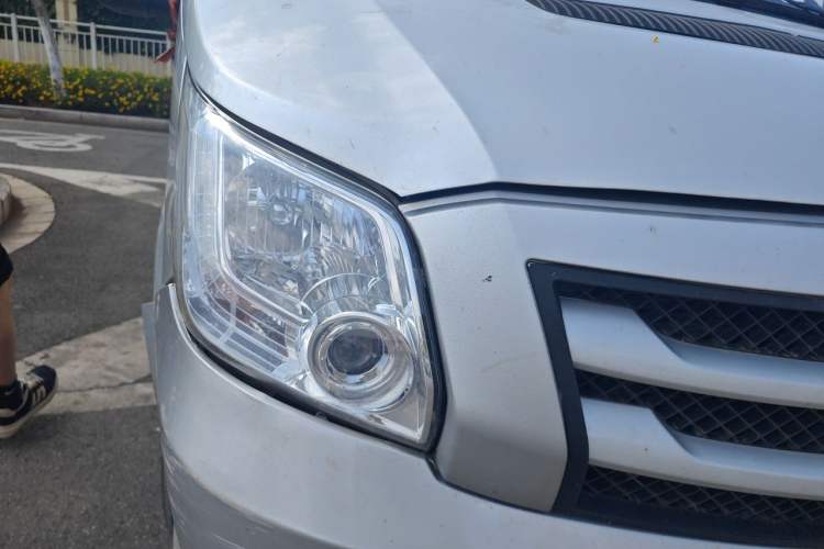 Used Foton Toano 2021 2.0T Manual Tongtu Long Wheelbase Mid-Height 5/6/7-Seater 4F20TC3 Right Front Headlight