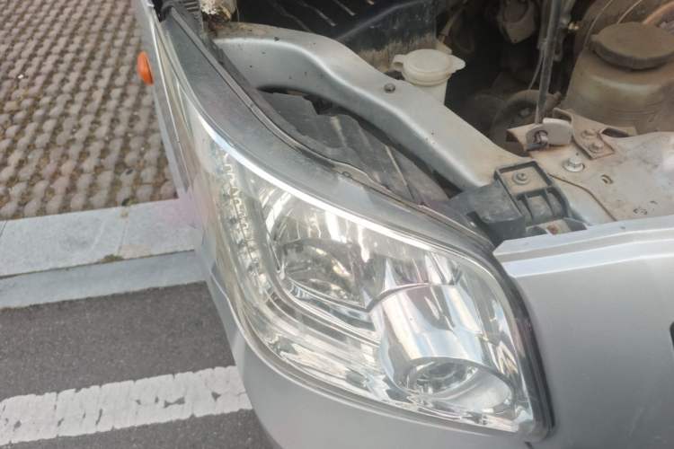 Used Foton Toano 2021 2.0T Manual Tongtu Short Wheelbase Mid-Height 5/6-Seater 4F20TC3 Right Front Headlight