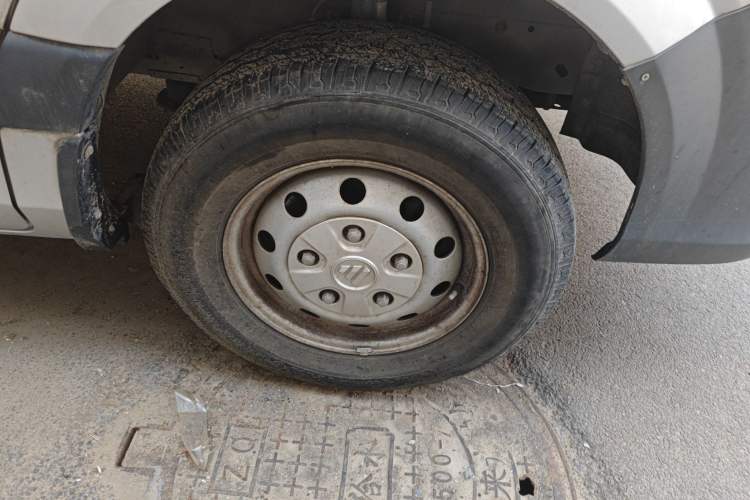 Used Foton Toano 2021 2.0T Manual Tongtu Short Wheelbase Mid-Height 5/6-Seater 4F20TC3 Right Front Wheel Hub