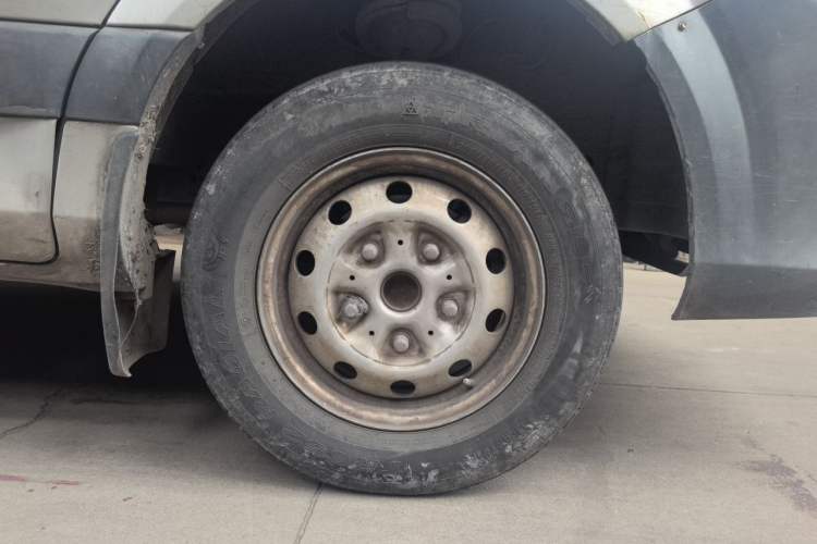 Used Foton Toano 2021 2.0T Manual Tongtu Short Wheelbase Mid-Height 5/6-Seater 4F20TC3 Right Front Wheel Hub
