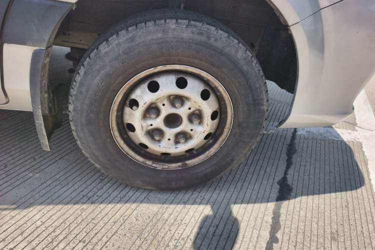 Used Foton Toano 2021 2.0T Manual Tongtu Long Wheelbase Mid-Height 5/6/7-Seater 4F20TC3 Right Front Wheel Hub