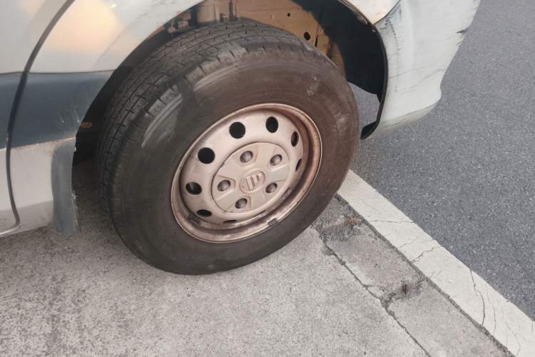 Used Foton Toano 2021 2.0T Manual Tongtu Short Wheelbase Mid-Height 3-Seater 4F20TC3 Right Front Wheel Hub