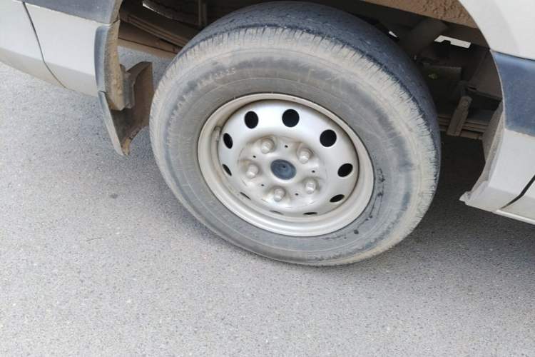 Used Foton Toano 2021 2.0T Manual Tongtu Short Wheelbase Mid-Height 3-Seater 4F20TC3 Right Rear Wheel Hub
