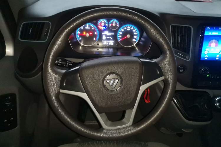 Used Foton Toano 2021 2.0T Manual Tongtu Extended-Wheelbase Mid-Roof 9-Seater 4F20TC3 Steering Wheel