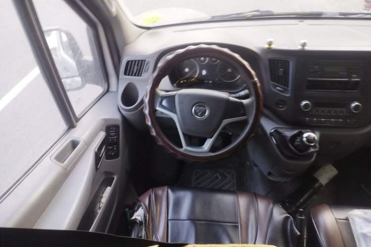 Used Foton Toano 2021 2.0T Manual Tongtu Long Wheelbase Mid-Height 5/6/7-Seater 4F20TC3 Steering Wheel