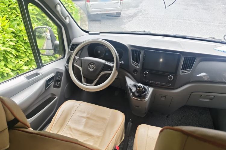 Used Foton Toano 2021 2.0T Manual Tongtu Extended-Wheelbase Mid-Roof 5/6/7-Seater 4F20TC3 Steering Wheel
