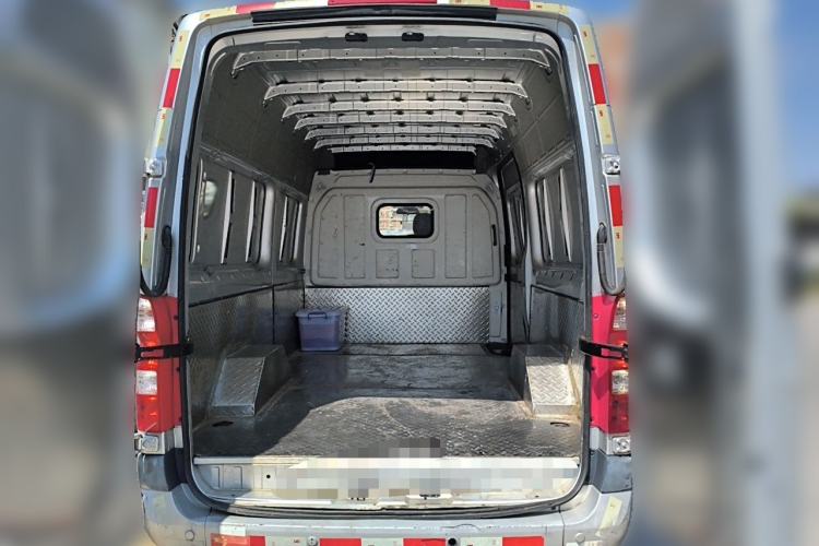 Used Foton Toano 2021 2.0T Manual Tongtu Long-Wheelbase Mid-Roof 3-Seater 4F20TC3 Trunk
