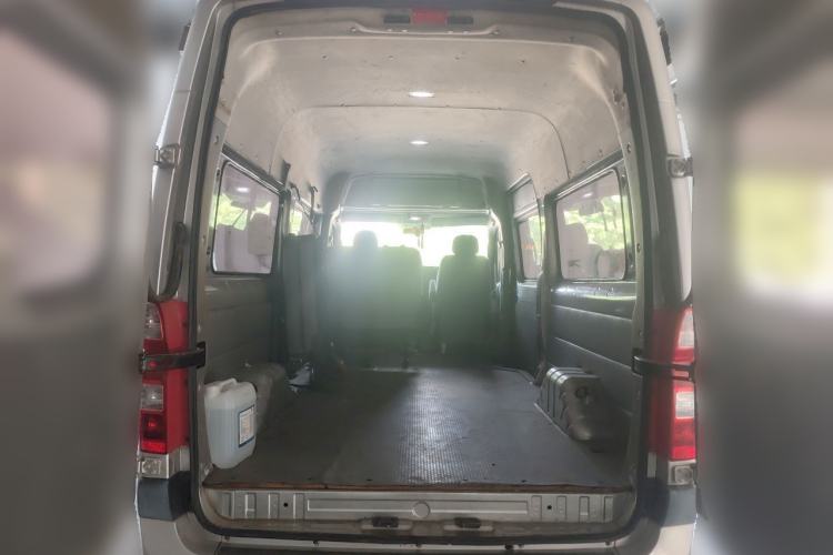 Used Foton Toano 2021 2.8T Manual Tongtu Extended-Wheelbase Mid-Roof 6/7-Seater F2.8 NS6B177L Trunk