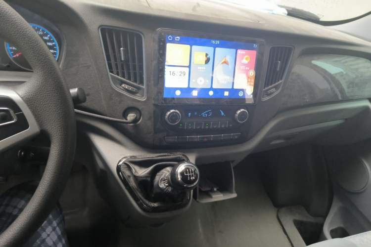 Used Foton Toano 2021 2.0T Manual Tongtu Short Wheelbase Mid-Height 5/6-Seater 4F20TC3 Audio And AC Panel