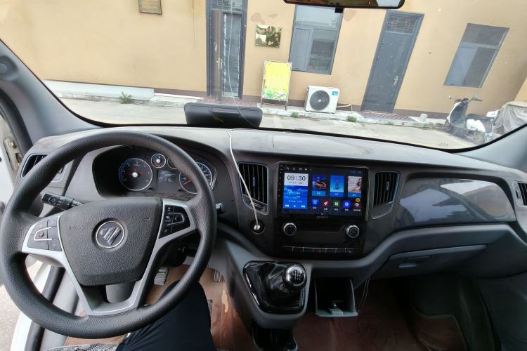 Used Foton Toano 2021 2.0T Manual Tongtu Short Wheelbase Flat Roof 5/6-Seater 4F20TC3 Center Console