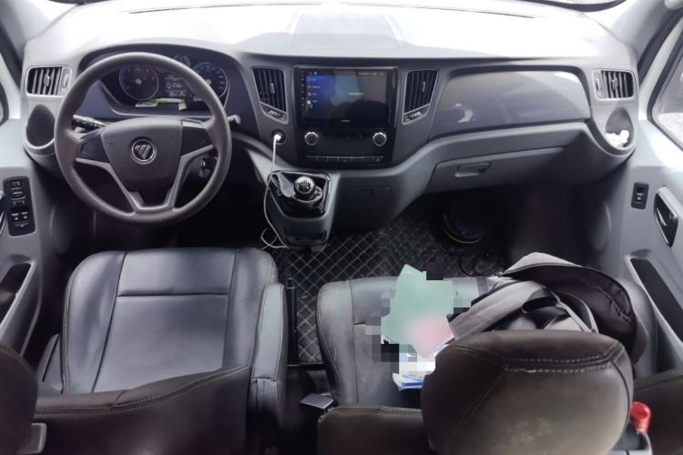 Used Foton Toano 2021 2.0T Manual Tongtu Long Wheelbase Mid-Height 5/6/7-Seater 4F20TC3 Center Console