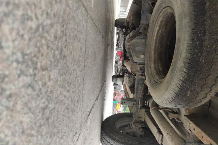 Used Foton Toano 2021 2.0T Manual Tongtu Long Wheelbase Mid-Height 5/6/7-Seater 4F20TC3 Chassis Rear
