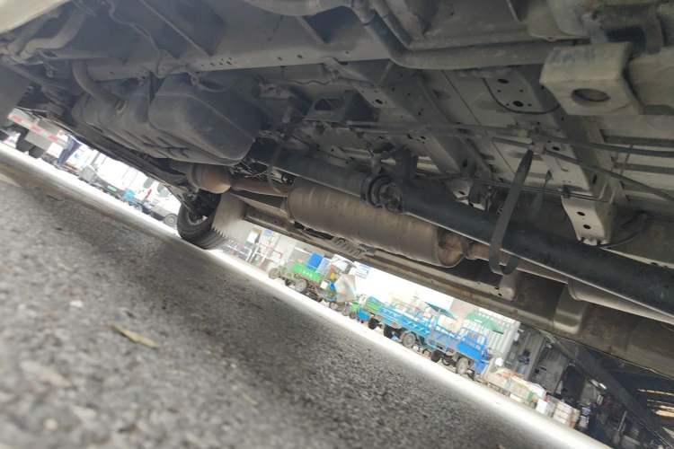 Used Foton Toano 2021 2.0T Manual Tongtu Extended-Wheelbase Mid-Roof 9-Seater 4F20TC3 Chassis Rear Left