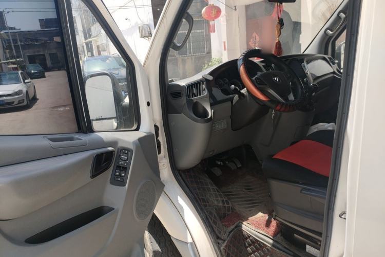 Used Foton Toano 2021 2.8T Manual Tongtu Long Wheelbase Ultra-High Roof 5/6/7-Seater F2.8 NS6B177L Driver Seat