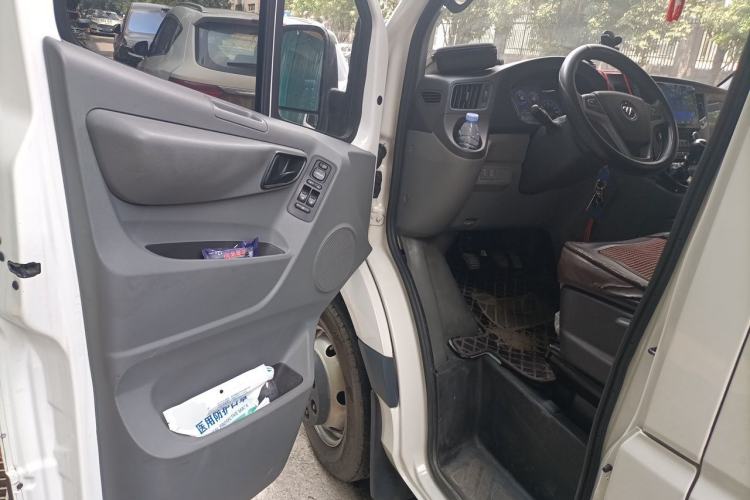 Used Foton Toano 2021 2.8T Manual Tongtu Long Wheelbase Mid-Height 5/6/7-Seater F2.8NS6B177L Driver Seat