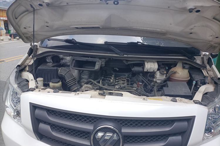 Used Foton Toano 2021 2.8T Manual Tongtu Long Wheelbase Mid-Height 5/6/7-Seater F2.8NS6B177L Engine Bay