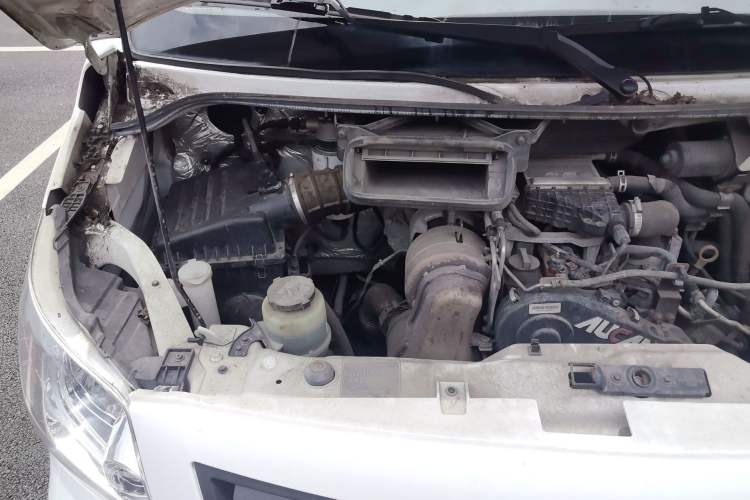 Used Foton Toano 2021 2.0T Manual Tongtu Long Wheelbase Mid-Height 5/6/7-Seater 4F20TC3 Engine Bay Right