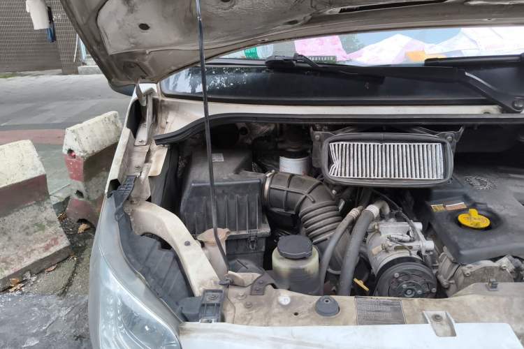 Used Foton Toano  Engine Bay Right