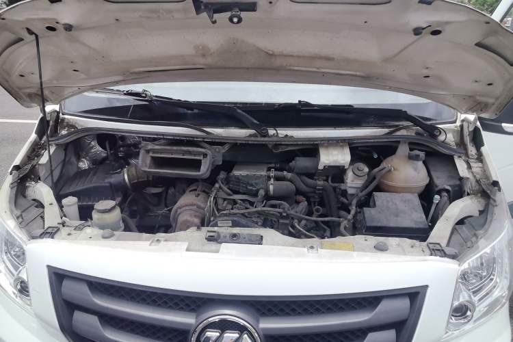 Used Foton Toano 2021 2.0T Manual Tongtu Long Wheelbase Mid-Height 5/6/7-Seater 4F20TC3 Engine Bay