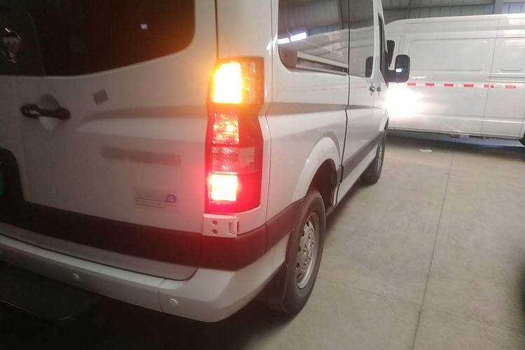 Used Foton Toano 2021 2.0T Manual Tongtu Short Wheelbase Mid-Height 5/6-Seater 4F20TC3 Exterior 6
