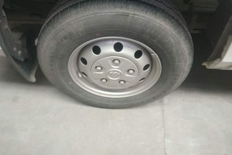 Used Foton Toano 2021 2.0T Manual Tongtu Short Wheelbase Mid-Height 5/6-Seater 4F20TC3 Exterior 8