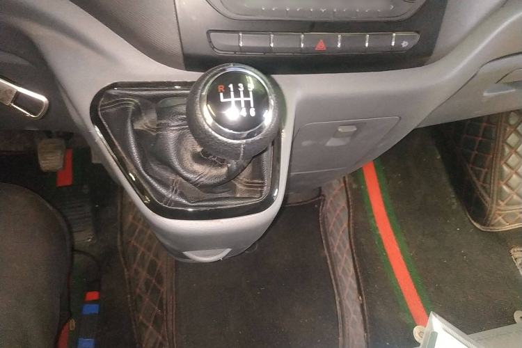 Used Foton Toano 2021 2.0T Manual Tongtu Short Wheelbase Mid-Height 5/6-Seater 4F20TC3 Gear Lever