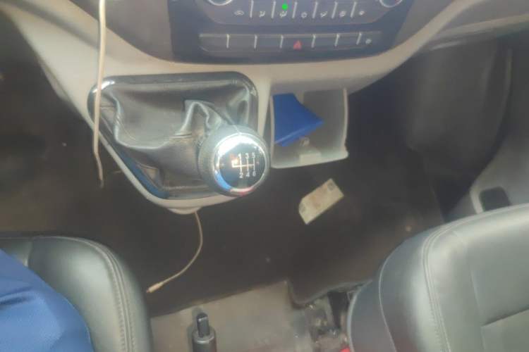 Used Foton Toano 2021 2.0T Manual Tongtu Long Wheelbase Mid-Height 5/6/7-Seater 4F20TC3 Gear Lever