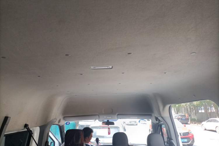 Used Foton Toano 2021 2.8T Manual Tongtu Long Wheelbase Mid-Height 5/6/7-Seater F2.8NS6B177L Headliner