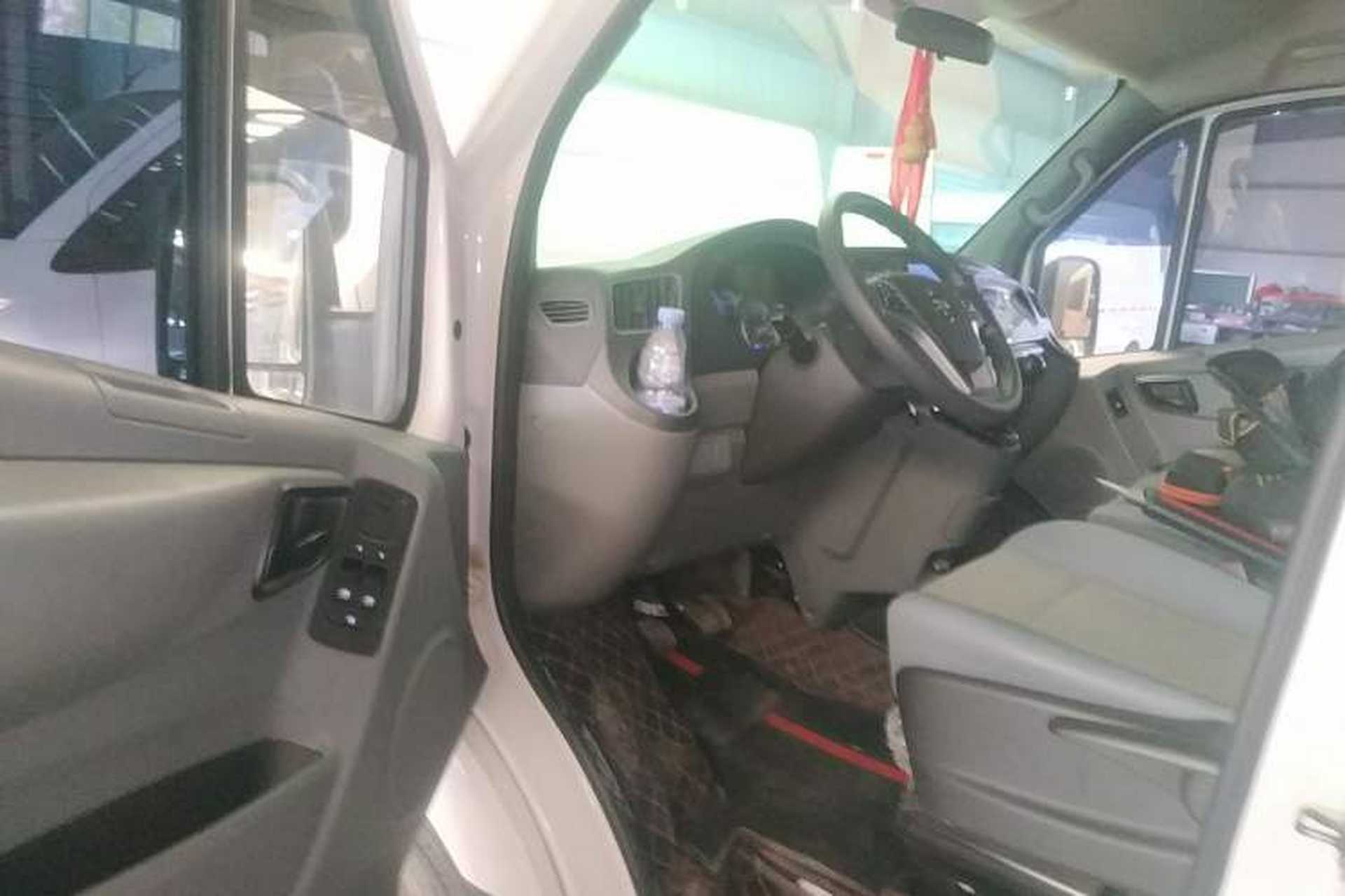 Used Foton Toano 2021 2.0T Manual Tongtu Short Wheelbase Mid-Height 5/6-Seater 4F20TC3 Interior 3