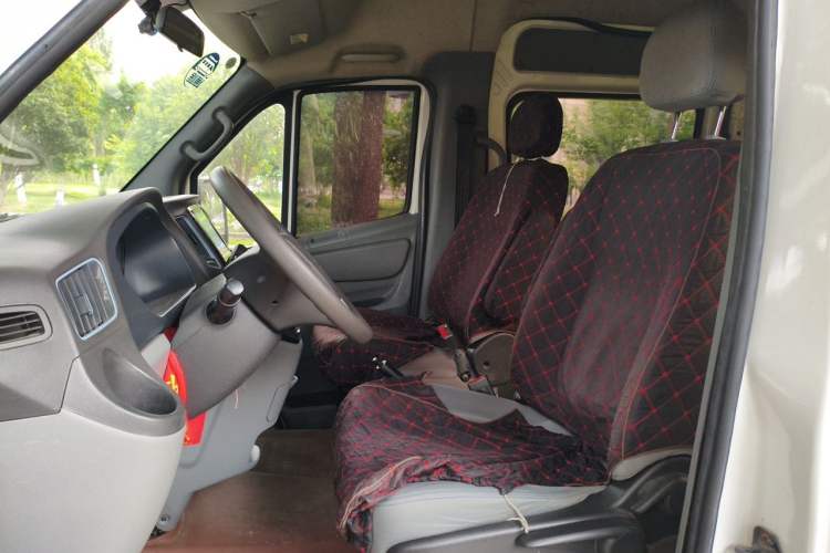 Used Foton Toano 2021 2.0T Manual Tongtu Short Wheelbase Mid-Height 9-Seater 4F20TC3 Left Front Seat