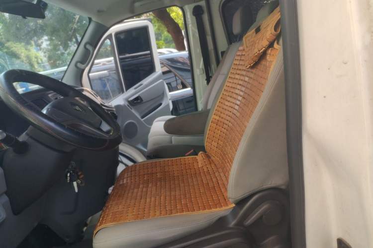 Used Foton Toano 2021 2.0T Manual Tongtu Short Wheelbase Mid-Height 5/6-Seater 4F20TC3 Left Front Seat