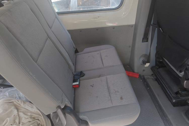 Used Foton Toano 2021 2.0T Manual Tongtu Long Wheelbase Mid-Height 5/6/7-Seater 4F20TC3 Left Rear Seat