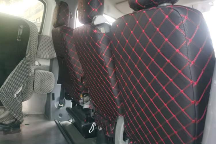 Used Foton Toano 2021 2.0T Manual Tongtu Long-Wheelbase Mid-Roof 3-Seater 4F20TC3 Left Rear Seat