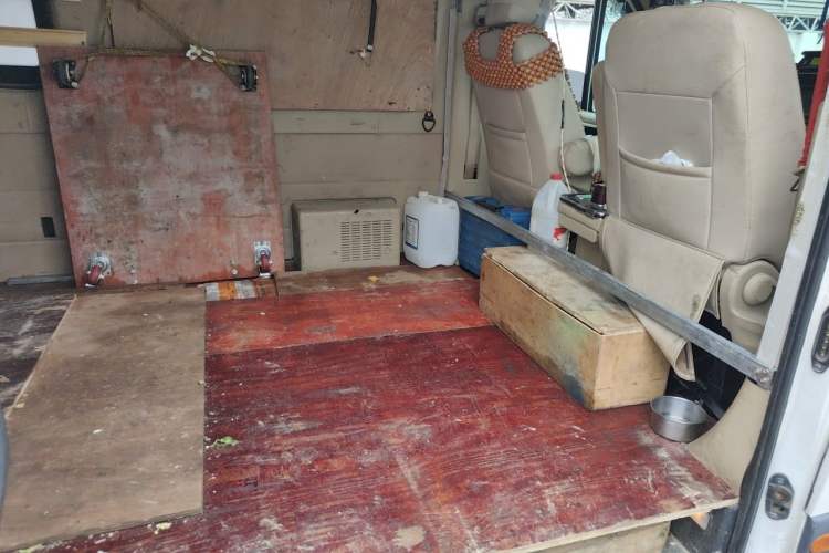 Used Foton Toano 2021 2.0T Manual Tongtu Extended-Wheelbase Mid-Roof 9-Seater 4F20TC3 Left Rear Seat