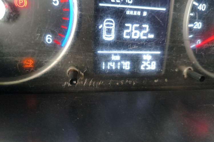 Used Foton Toano 2021 2.0T Manual Tongtu Short Wheelbase Mid-Height 9-Seater 4F20TC3 Odometer Close Up