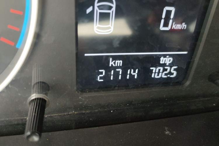Used Foton Toano 2021 2.8T Manual Tongtu Long Wheelbase Ultra-High Roof 5/6/7-Seater F2.8 NS6B177L Odometer Close Up